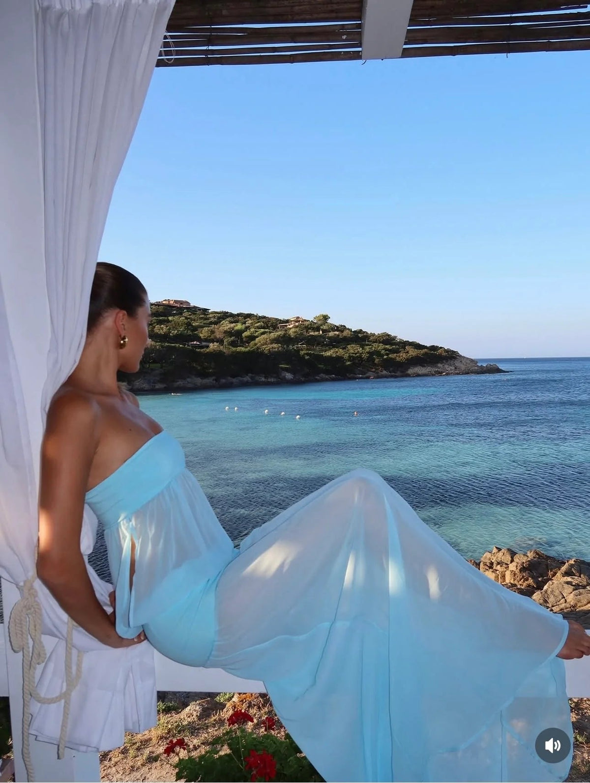 Ance Gria Romeo Gown hire – aqua