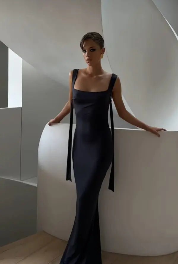 Effie Kats Helena Gown hire – black