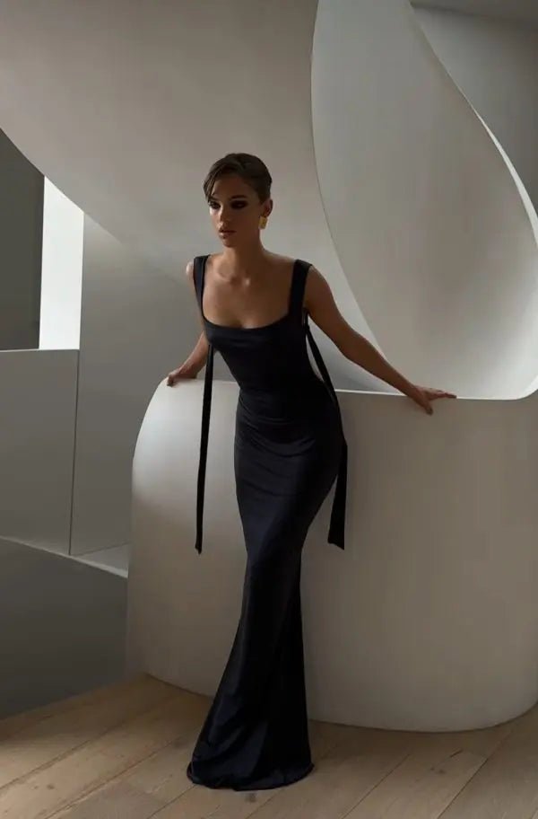 Effie Kats Helena Gown hire – black