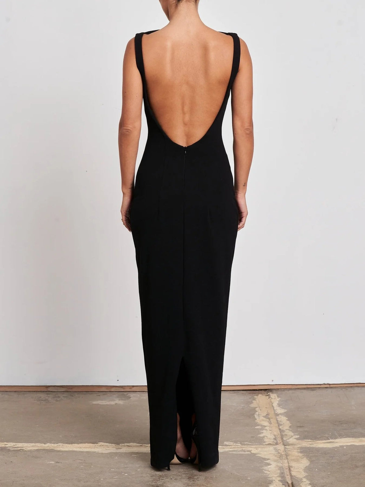 Effie Kats Verona Gown hire – black