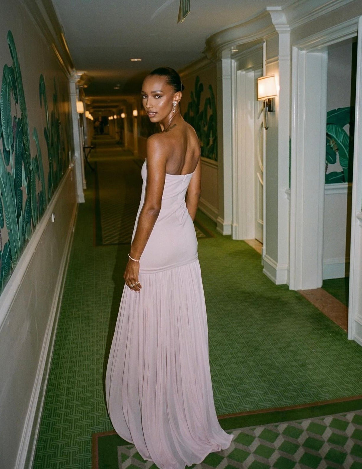 Helsa The Naomi Dress hire – pink