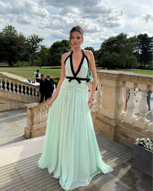 Helsa The Siren Dress hire – green