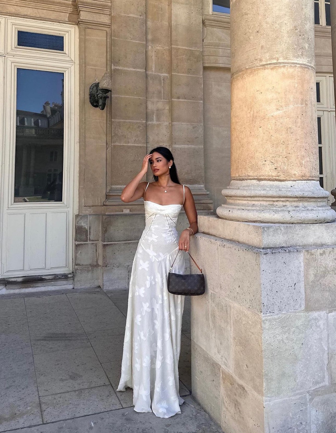 House Of CB Seren Dress Vintage Cream - Loop Hires House Of CB Seren Dress Vintage Cream - Loop Hires