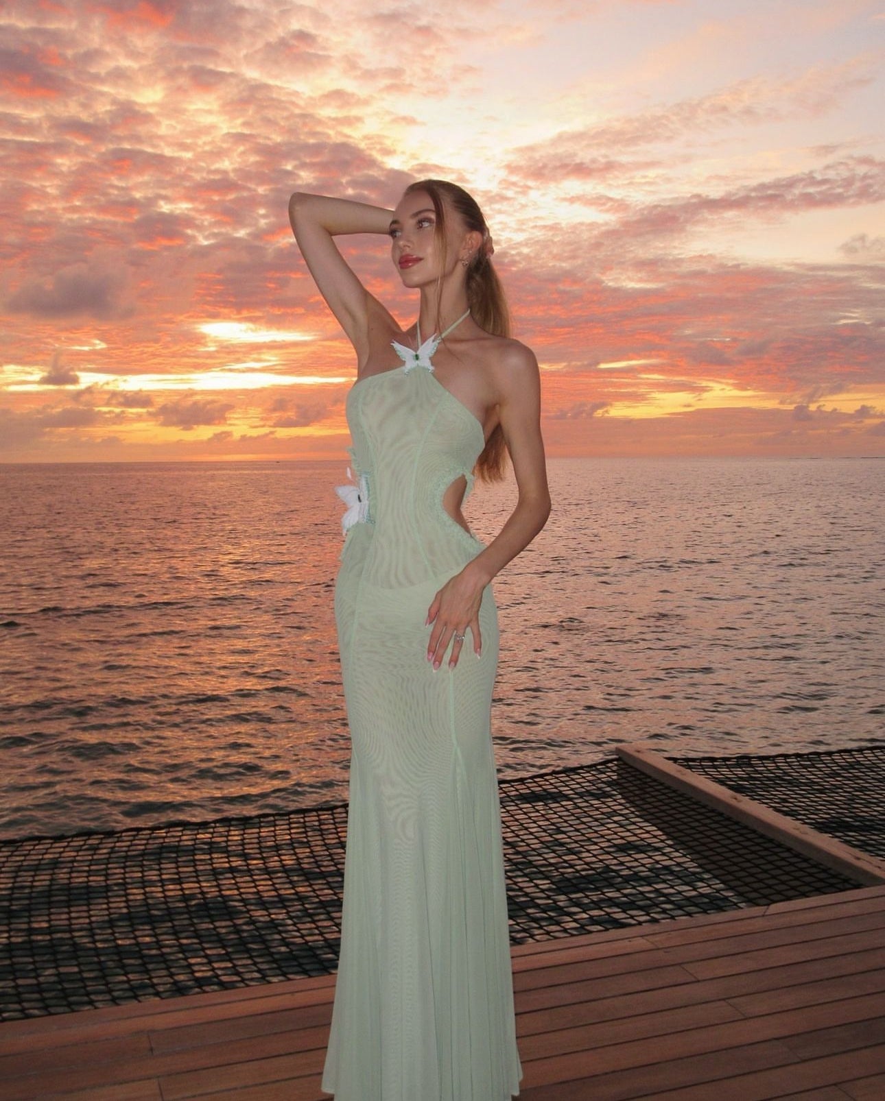 Rent Huelleyrose Darya Dress Green - Loop Hires Rent Huelleyrose Darya Dress Green - Loop Hires