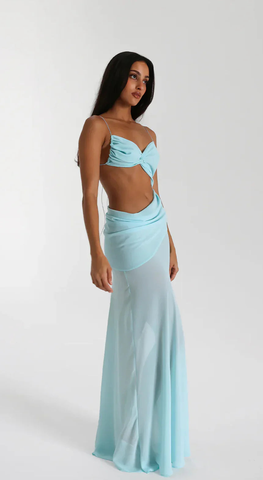 Natalie Rolt Dahlia Dress hire – baby blue