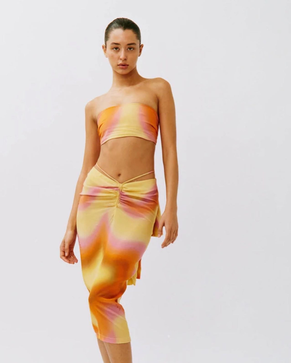 With Jean Naomi Set hire – Ziggy print